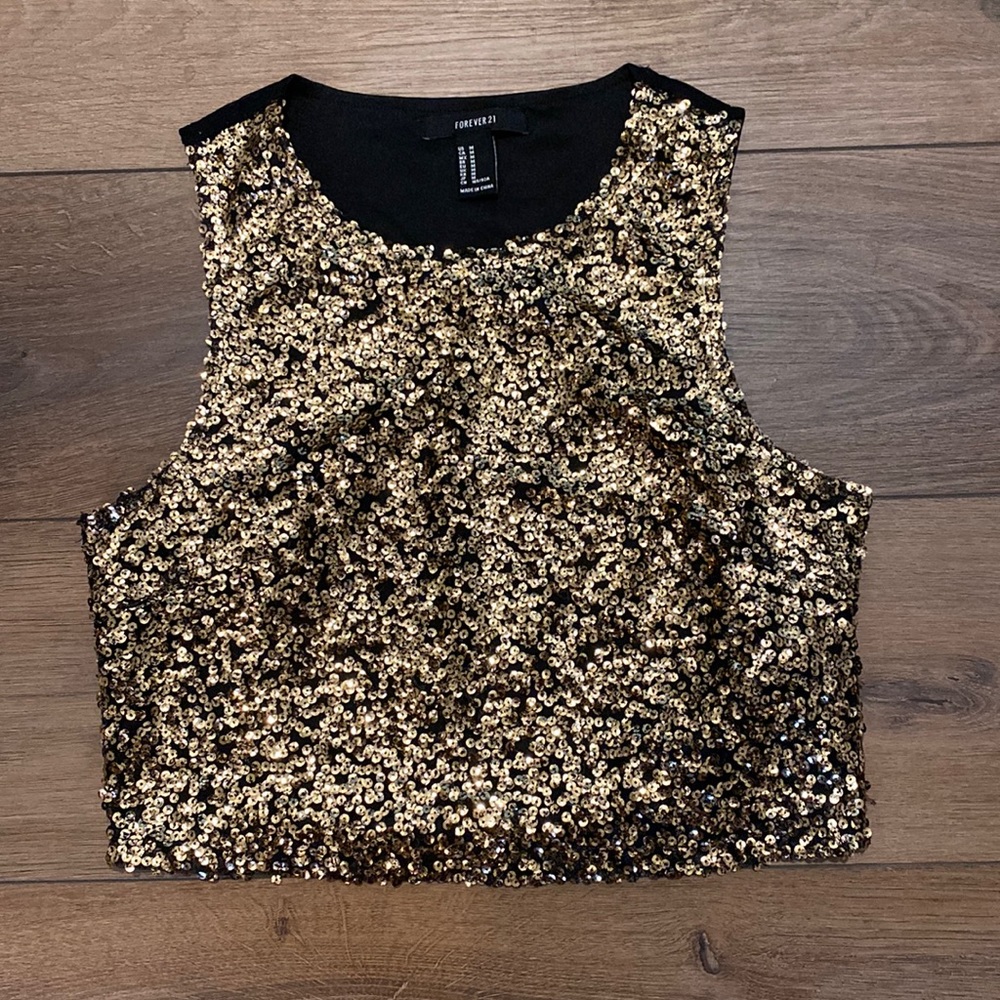 Good sequin crop top size medium